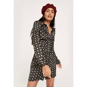 Nasty Gal Retro Print Ruched Mini Shirt Dress
Size 10